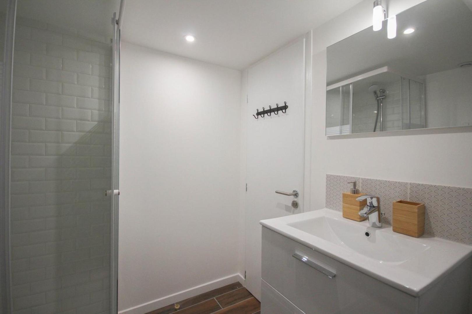 Bright, Fully-Equipped Apartment In Central Lille Kültér fotó